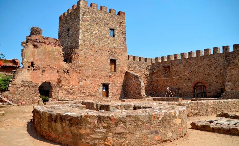 Castillo de los Pimentel, Spain